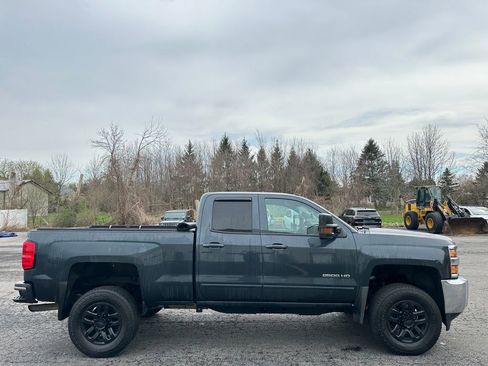 Used 2019 Chevrolet Silverado 2500 LT image 11