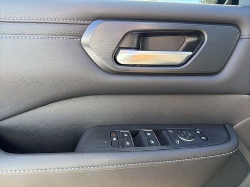 New 2026 Nissan Armada SV image 23