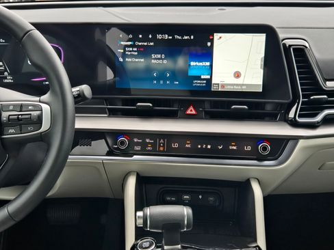 Used 2025 Kia Sportage EX w/ Premium Package image 16