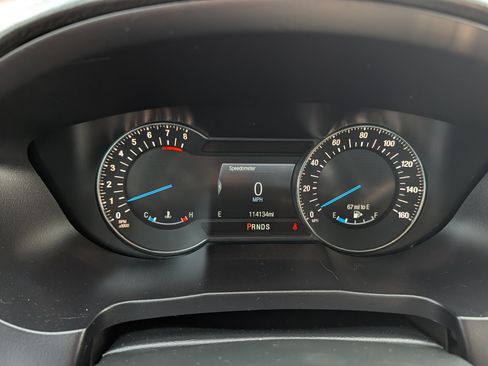 Used 2018 Ford Explorer Platinum AWD/4WD image 29