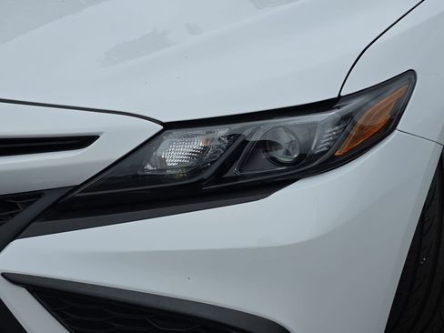 Used 2023 Toyota Camry SE FWD image 29