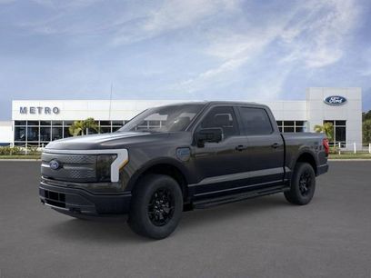 New 2025 Ford F150 Lightning XLT w/ Max Trailer Tow Package