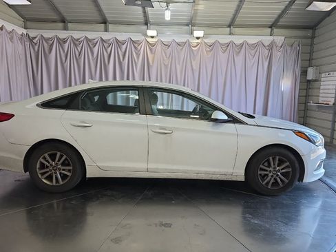 Used 2016 Hyundai Sonata SE FWD image 9