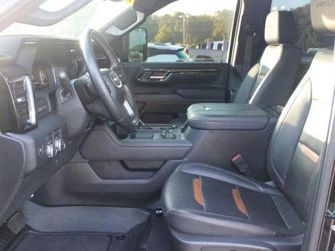 Used 2024 GMC Sierra 2500 AT4 w/ AT4 Premium Plus Package AWD/4WD image 15