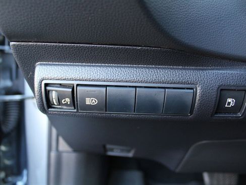 Used 2021 Toyota Corolla LE image 17