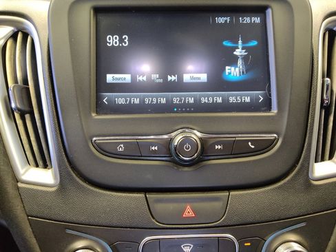 Used 2018 Chevrolet Malibu LS image 25