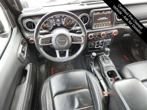 Used 2019 Jeep Wrangler Unlimited Sahara w/ Quick Order Package 24M Moab AWD/4WD image 12