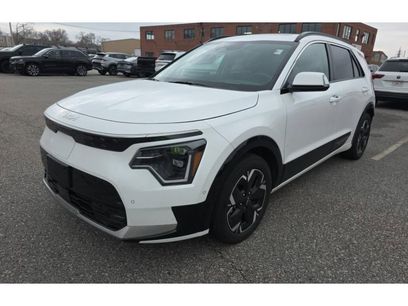 Used 2023 Kia Niro Wave w/ Wave Preserve Package
