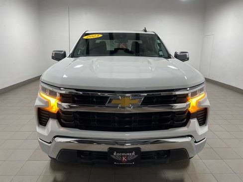 Used 2023 Chevrolet Silverado 1500 LT AWD/4WD image 2