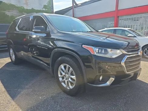 Used 2018 Chevrolet Traverse LT AWD/4WD image 3