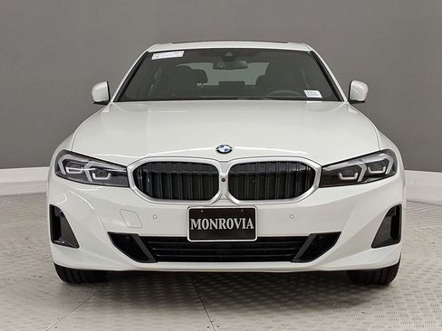 Used 2026 BMW 330i Sedan w/ Convenience Package RWD image 6