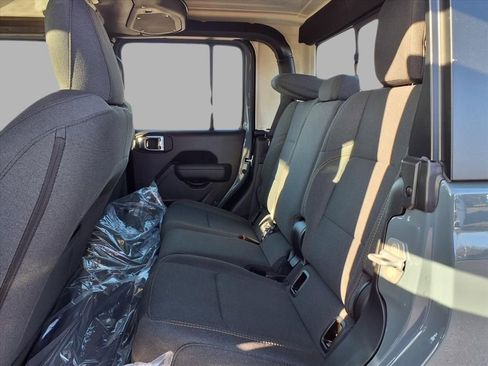 New 2026 Jeep Gladiator Sport image 20