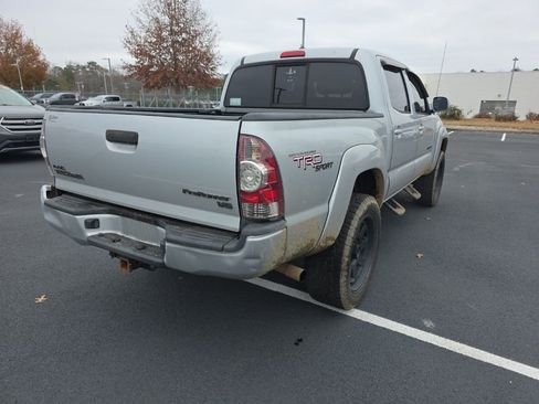 Used 2011 Toyota Tacoma PreRunner image 10