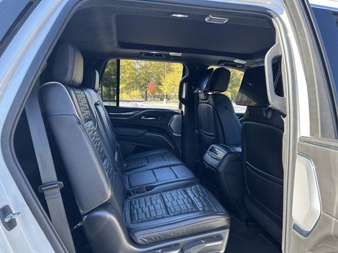 Used 2023 Cadillac Escalade Premium Luxury Platinum image 52