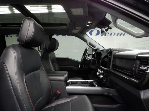 Used 2023 Ford F250 Lariat w/ Lariat Ultimate Package image 38