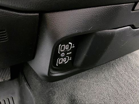 Used 2022 RAM 1500 Big Horn image 32