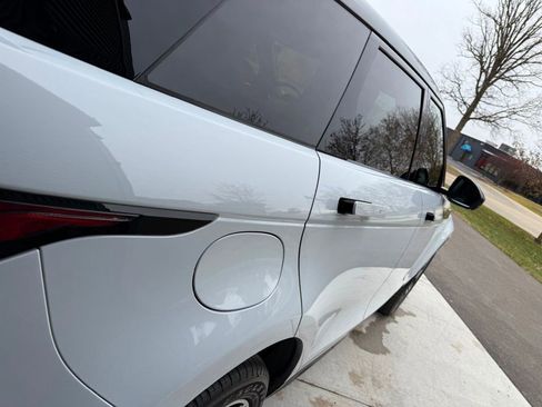 Used 2020 Land Rover Range Rover Evoque First Edition image 7