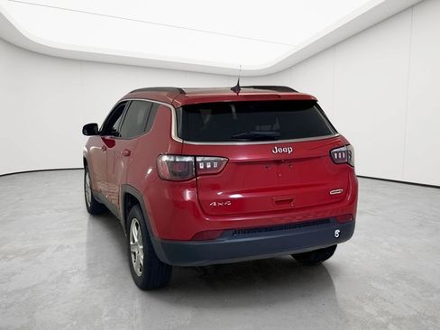 Used 2024 Jeep Compass Latitude AWD/4WD image 23