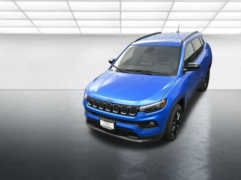 New 2026 Jeep Compass Latitude image 12