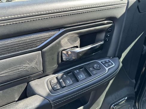 Used 2024 RAM 2500 Limited image 21