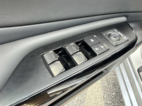 Used 2025 Lexus ES 350 w/ Premium Package FWD image 22
