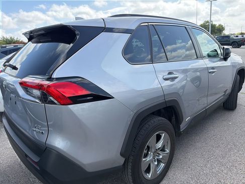 Used 2024 Toyota RAV4 LE image 6