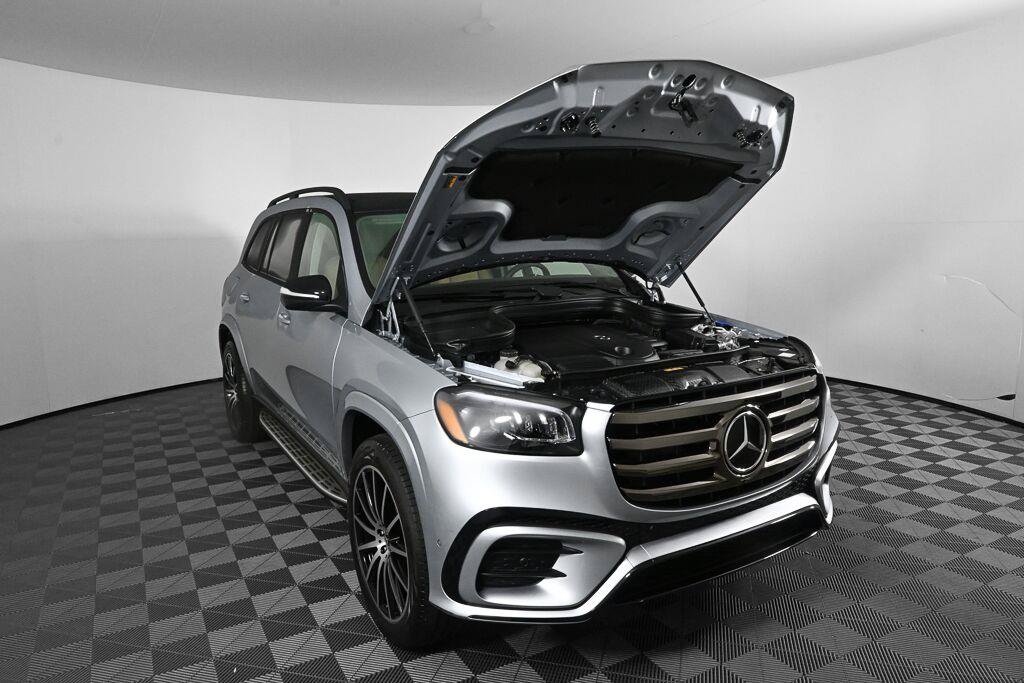 Certified 2026 Mercedes-Benz GLS 450 4MATIC image 34