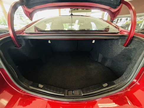 Used 2018 Ford Fusion SE w/ Fusion SE Technology Package FWD image 9