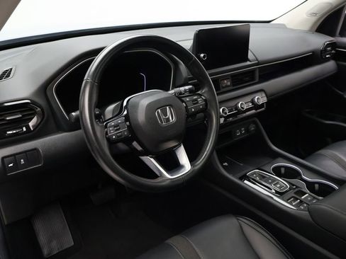 Used 2024 Honda Pilot Touring image 15