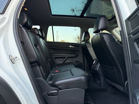 Used 2018 Volkswagen Atlas SEL AWD/4WD image 46