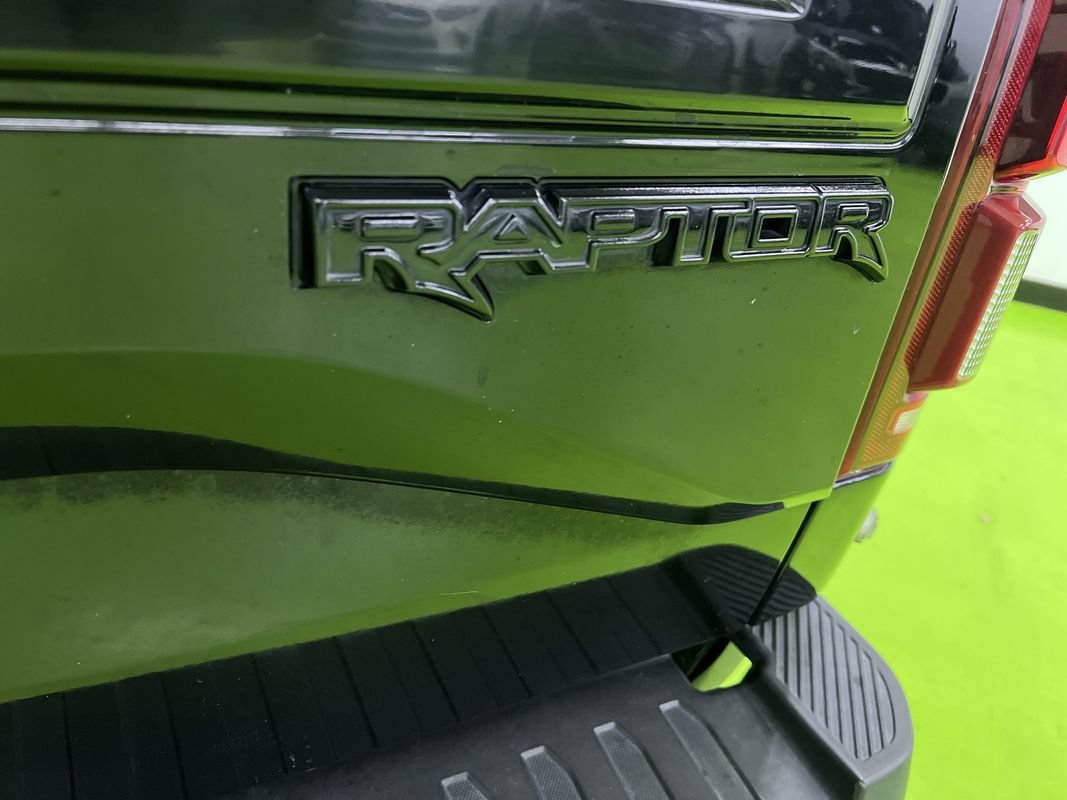 Used 2018 Ford F150 Raptor w/ Equipment Group 802A Luxury AWD/4WD image 14