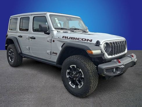 Used 2024 Jeep Wrangler Unlimited Rubicon w/ Technology Group AWD/4WD image 3
