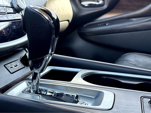 Used 2019 Nissan Murano Platinum image 15