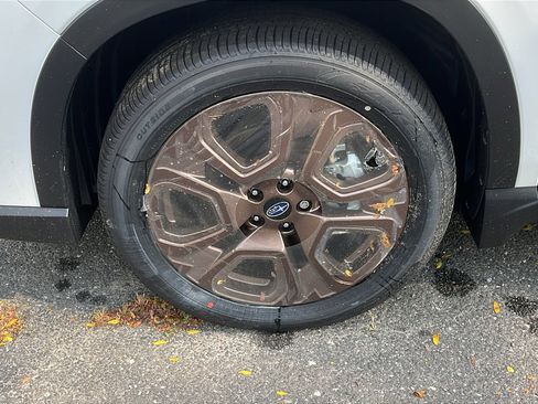 New 2025 Subaru Ascent Bronze Edition image 5