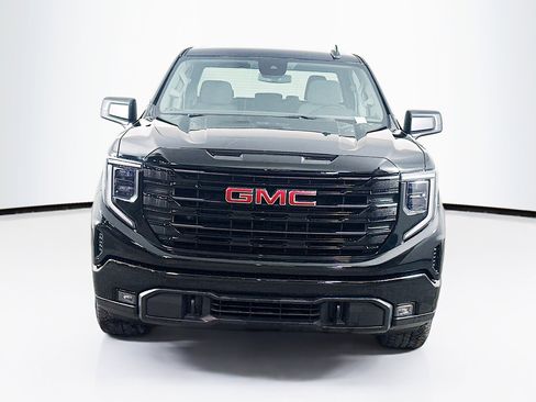 Used 2024 GMC Sierra 1500 Elevation AWD/4WD image 2