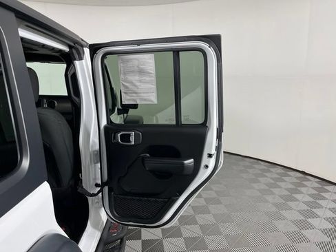 Used 2020 Jeep Wrangler Unlimited Sport S AWD/4WD image 40