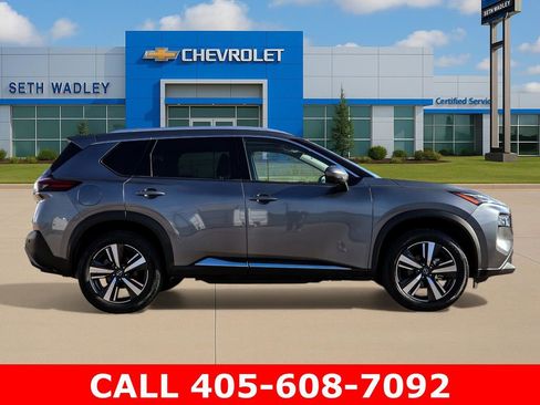 Used 2023 Nissan Rogue SL AWD/4WD image 8