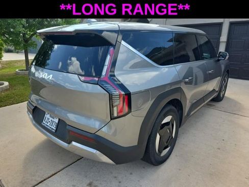 Used 2024 Kia EV9 Light Long Range image 4