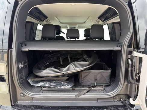New 2026 Land Rover Defender 110 S AWD/4WD image 18