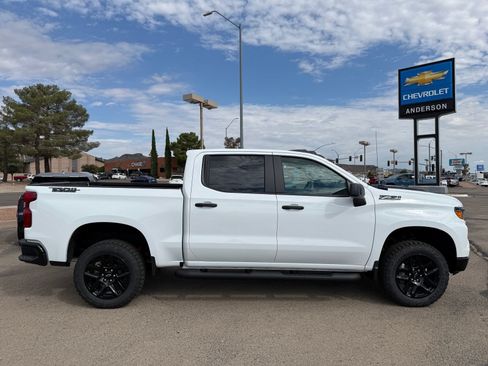 New 2026 Chevrolet Silverado 1500 Custom Trail Boss w/ Dark Appearance Package AWD/4WD image 4