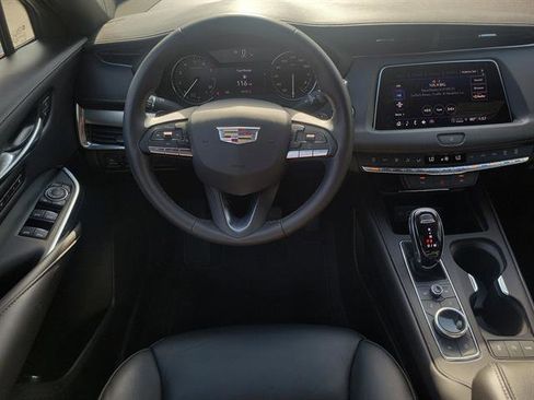 Certified 2023 Cadillac XT4 Premium Luxury image 36