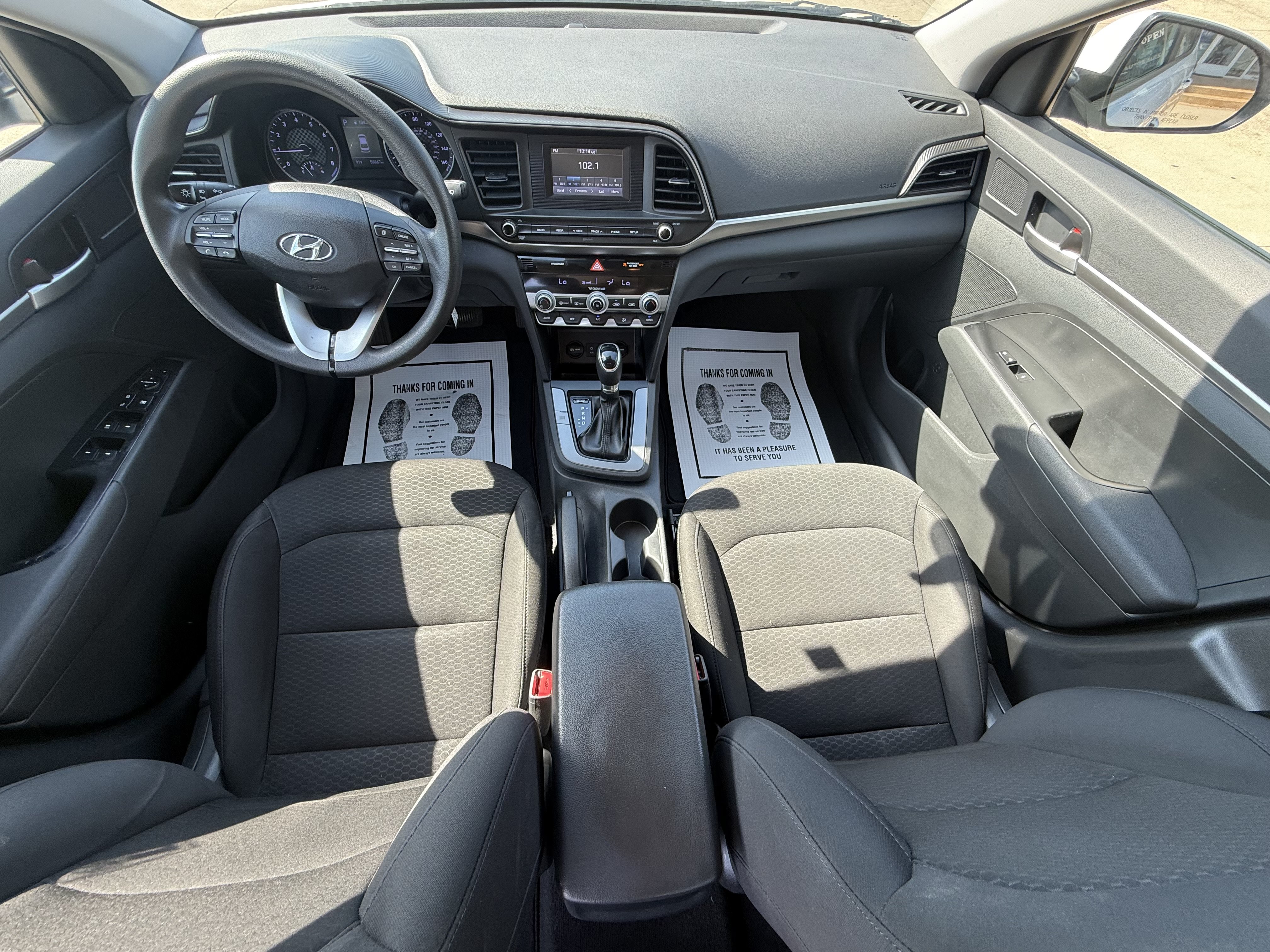 Used 2020 Hyundai Elantra SE w/ Cargo Package (C1) FWD image 11