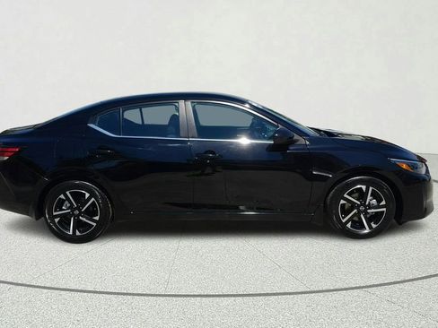 Used 2024 Nissan Sentra SV image 7