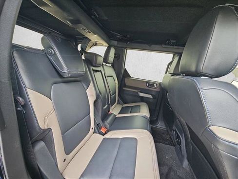 Used 2023 Ford Bronco Wildtrak AWD/4WD image 16