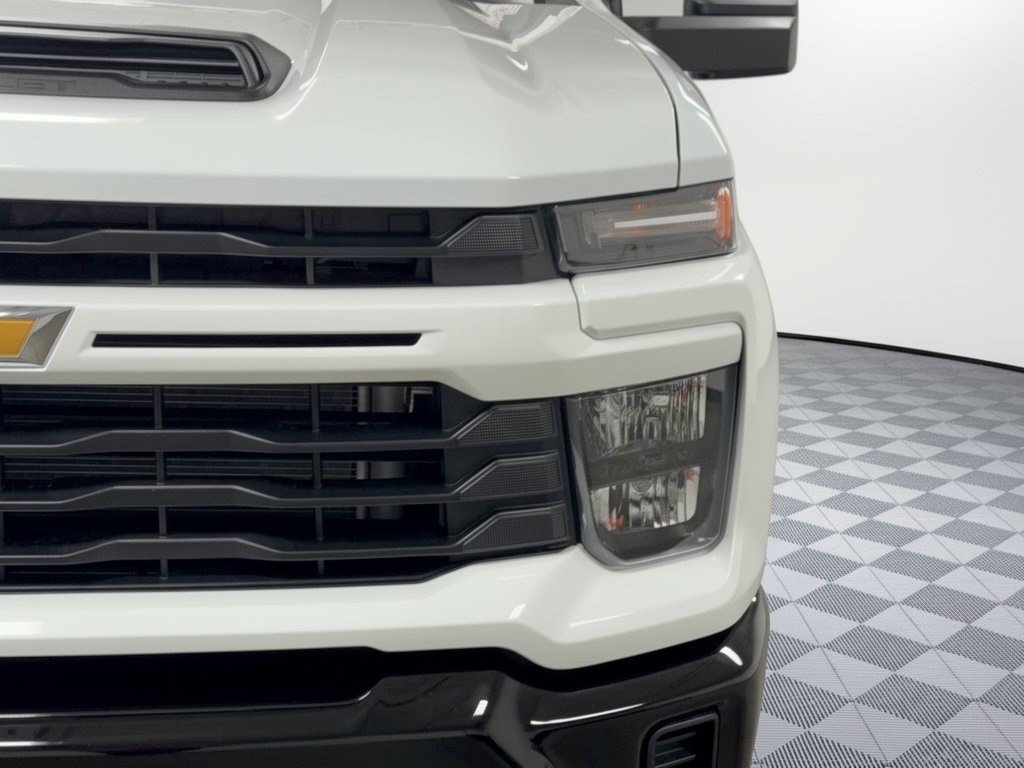 New 2026 Chevrolet Silverado 2500 Custom AWD/4WD image 12