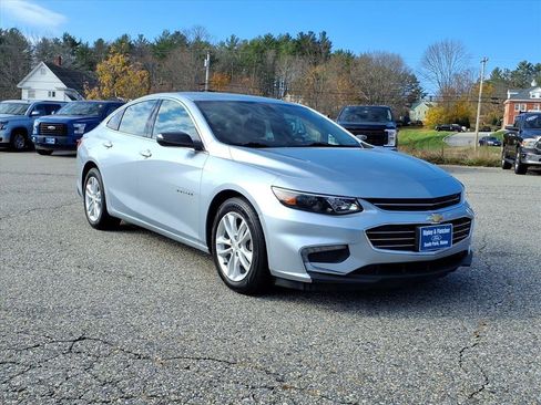 Used 2018 Chevrolet Malibu LT image 3