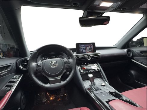 Used 2025 Lexus IS 300 w/ Comfort Package RWD image 35