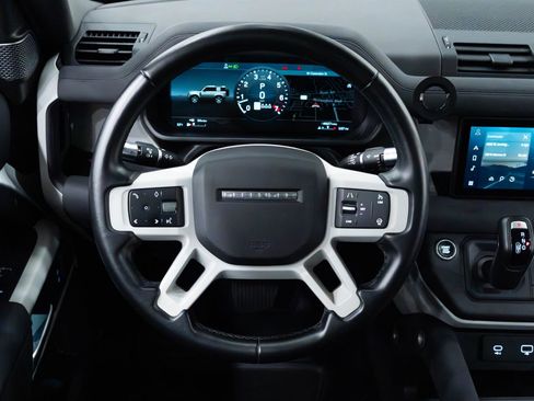 Used 2021 Land Rover Defender 90 S image 13