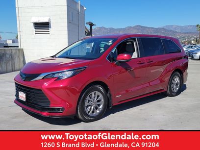 Used 2021 Toyota Sienna LE