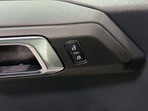 Used 2025 Ford Bronco Big Bend image 16